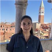 Étudiante en master de physique, et bilingue en français et en anglais, je propose des cours en anglais, mathématiques et sciences